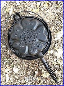 Scarce Griswold NO No. Heart Star Waffle Iron