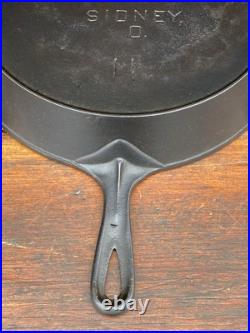 Sidney Hollow Ware #11 Cast Iron Skillet