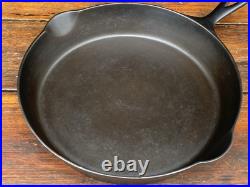 Sidney Hollow Ware #11 Cast Iron Skillet