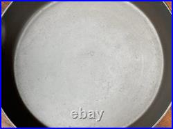Sidney Hollow Ware #11 Cast Iron Skillet