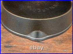 Sidney Hollow Ware #8 Cast Iron Skillet