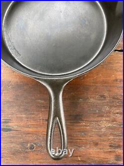 Sidney Hollow Ware #8 Cast Iron Skillet