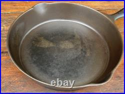 Sidney Hollow Ware #8 Cast Iron Skillet