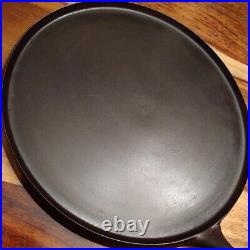 Sidney Hollow Ware Co. Cast Iron #8 Handled Griddle, Block Logo, Circa 1888-1897