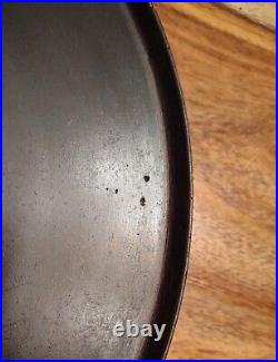 Sidney Hollow Ware Co. Cast Iron #9 Handled Griddle, Cursive Font, Circa1886-97