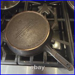 Skillet, Fredricksburg Cast Iron Company #10 Sits Flat Very Smooth