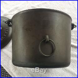 Slant Griswold cast iron #6 Flat bottom kettle. Lid #867 kettle #809 erie pot