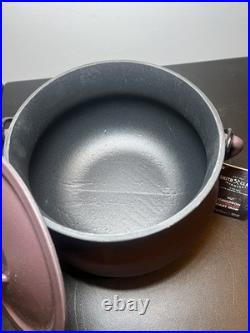 Smith And Clark 4QT Cast Iron Plum Purple Cauldron NWOT