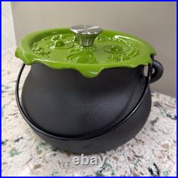 Smith & Clark Ironworks Pre-Seasoned Cast Iron 4 Qt Cauldron with Lid