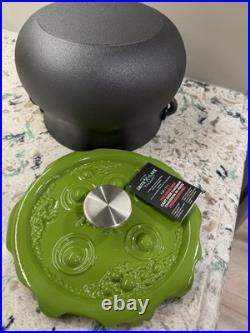 Smith & Clark Ironworks Pre-Seasoned Cast Iron 4 Qt Cauldron with Lid