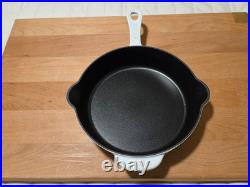 Staub Cast Iron 10 in, Fry Pan, White