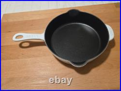 Staub Cast Iron 10 in, Fry Pan, White