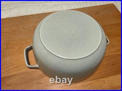 Staub Cast Iron 3.75 qt, Essential, French Oven, Snowflake