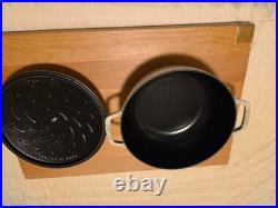 Staub Cast Iron 3.75 qt, Essential, French Oven, Snowflake