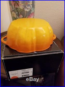 Staub Cocotte Citrouille Cast Iron Pumpkin 3.5 Quart Oven