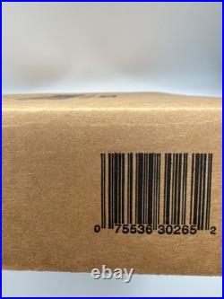 Supreme SS22 Lodge 10 Cast Iron Skillet Black Brand New DS