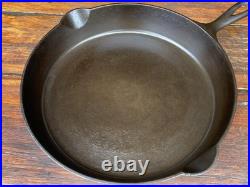 The Favorite #12 Cast Iron Skillet