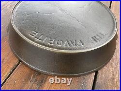 The Favorite #9 Cast Iron Skillet