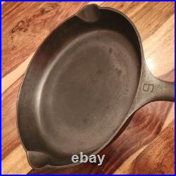 The Griswold MFG Co. Fully Marked Victor Cast Iron Skillet #9, 723, EPU The Griswold MFG Co. Fully Marked Victor Cast Iron Skillet #9, 723, EPU