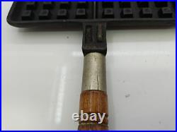 The Wagner M'F'G CO. Sidney O Square Cast Iron Waffle Maker 1910 With Base