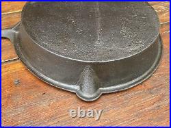 Tulip Fancy Handle #9 Cast Iron Skillet With Gate Mark