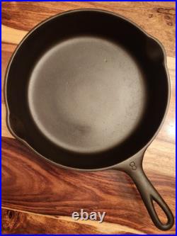 Unmarked Wagner #8 Cast Iron Skillet With Heat Ring, Maker Mark A (on handle)