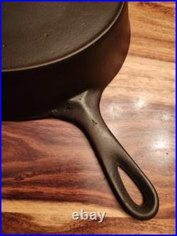 Unmarked Wagner #8 Cast Iron Skillet With Heat Ring, Maker Mark A (on handle)