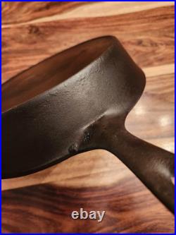 Unmarked Wagner #8 Cast Iron Skillet With Heat Ring, Maker Mark A (on handle)