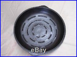 VINTAGE 12 # 10 CHICAGO HARDWARE FOUNDRY DEEP HAMMERED CAST IRON SKILLET With LID