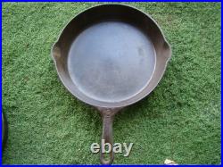 VINTAGE GRISWOLD # 8 LARGE SLANT LOGO MARKED 704 E CAST IRON SKILLET withHR