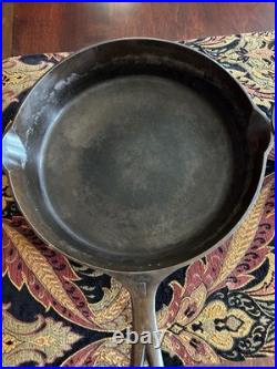 VINTAGE GRISWOLD #9 Cast Iron Skillet 469 C with Self Basting Lid