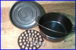 VINTAGE GRISWOLD BIG BLOCK CAST IRON TITE-TOP DUTCH OVEN # 8 with LID & TRIVET GUC