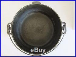 Vintage Griswold No 10 Tite-top Cast Iron Dutch Oven With Handle Jf