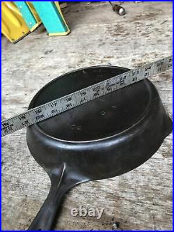 VTG Griswold Erie Cast Iron No. 8 Slant Logo Skillet with Heat Ring -704 R Smooth