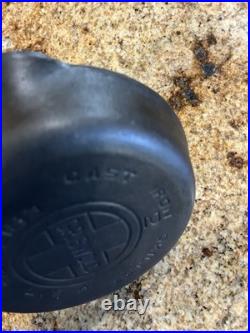 VTG Griswold No. 2 Cast Iron Skillet Erie PA 703 Large Logo Read