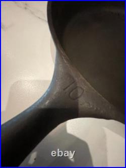VTG Wagner Ware #10 Cast Iron Skillet 1060 A 12 Inch Skillet 1060A NICE