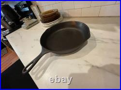 VTG Wagner Ware #10 Cast Iron Skillet 1060 A 12 Inch Skillet 1060A NICE