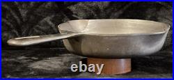 Very Nice GRISWOLD NO. 4 Cast Iron Skillet with the Grooved Handle 702-D