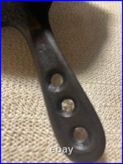 Very Rare #4 Griswold Cast Iron Bbq Skillet 669-a- 3-holed Handle See Details