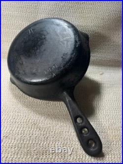 Very Rare #4 Griswold Cast Iron Bbq Skillet 669-a- 3-holed Handle See Details