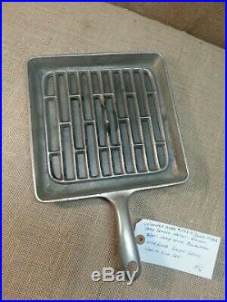 Very Scarce Very Nice Wagner Ware #1104-D Bacon Fryer Skillet with The Grill