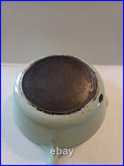 Very Very Rare Chicago Hardware Foundry 8.5 Mint Green Enamel Cast Iron Skillet