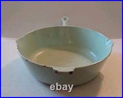 Very Very Rare Chicago Hardware Foundry 8.5 Mint Green Enamel Cast Iron Skillet