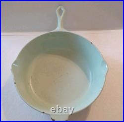 Very Very Rare Chicago Hardware Foundry 8.5 Mint Green Enamel Cast Iron Skillet