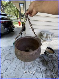 Very heavy! Antique cast-iron cooking pot 15 gal cauldron with chain handle