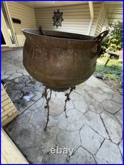 Very heavy! Antique cast-iron cooking pot 15 gal cauldron with chain handle