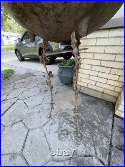 Very heavy! Antique cast-iron cooking pot 15 gal cauldron with chain handle