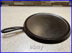 Vintage #10 Favorite Piqua Ware Cast Iron Round Smiley Skillet Griddle Restored