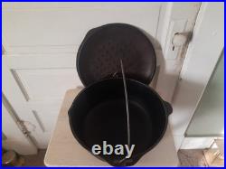 Vintage 13.5 Unmarked #12 DO MADE IN USA D 12 Cast Iron Dutch Oven Pot
