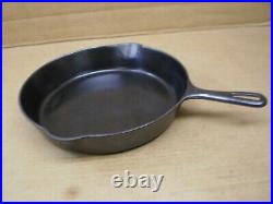 Vintage #9 Griswold 11 Cast Iron Skillet Fry Pan Small Block Logo Model 710-h